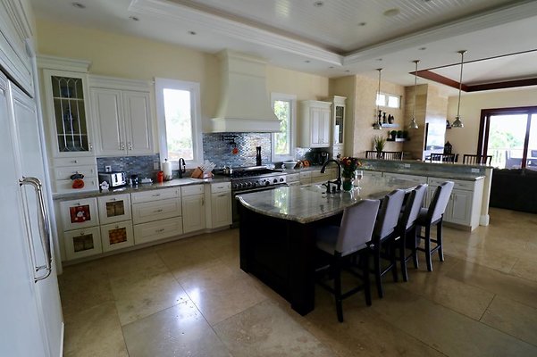 th 70 Poipu Dr   154