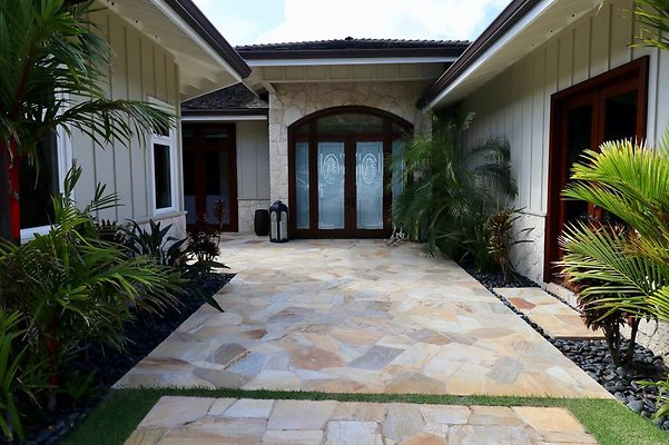 th 70 Poipu Dr   095