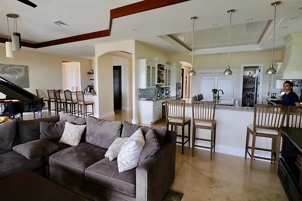 th 70 Poipu Dr   160