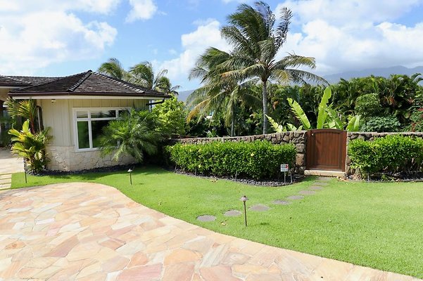 th 70 Poipu Dr   094