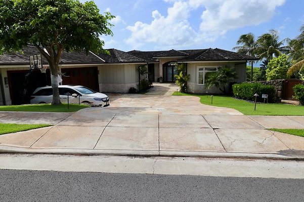 th 70 Poipu Dr   086