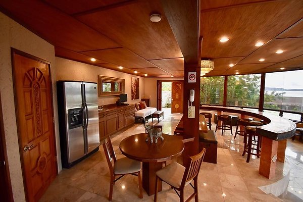 th Vacek Residence   145-L