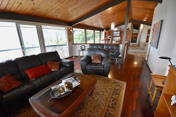 th Vacek Residence   172-L