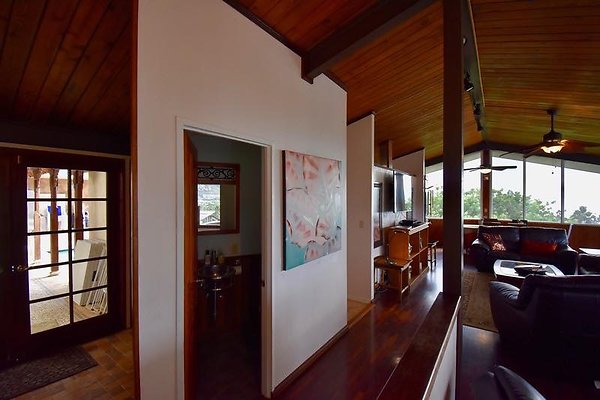 th Vacek Residence   154-L