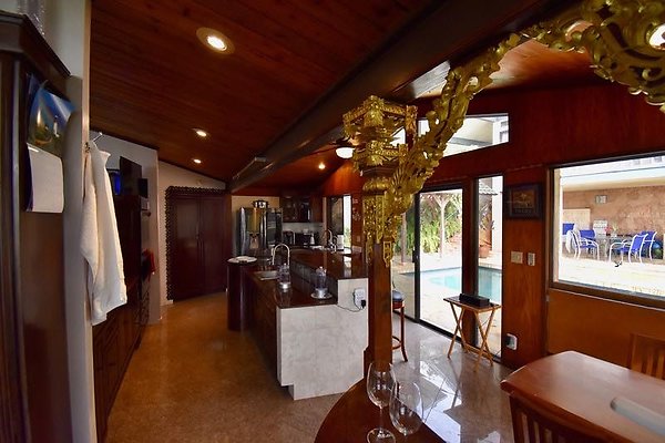 th Vacek Residence   161-L