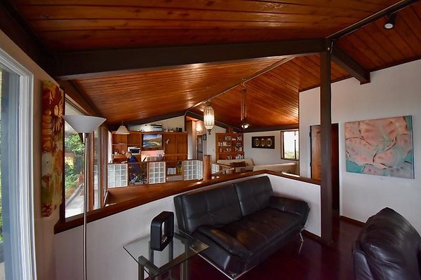 th Vacek Residence   178-L