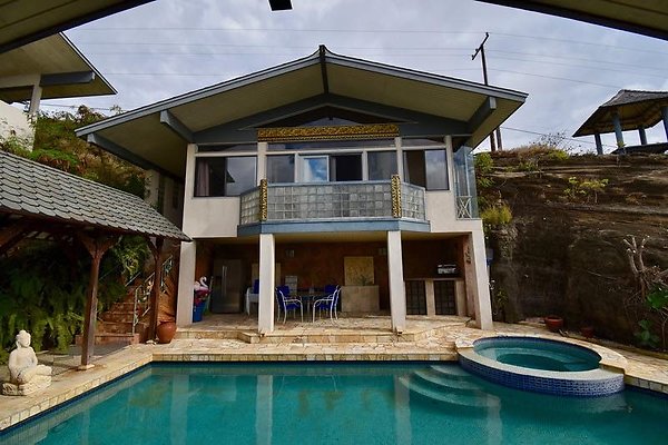 th Vacek Residence   163-L