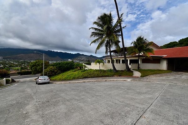 th Vacek Residence   130-L