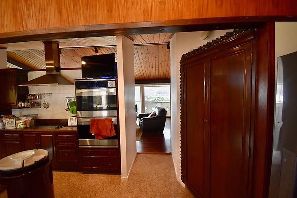 th Vacek Residence   166-L