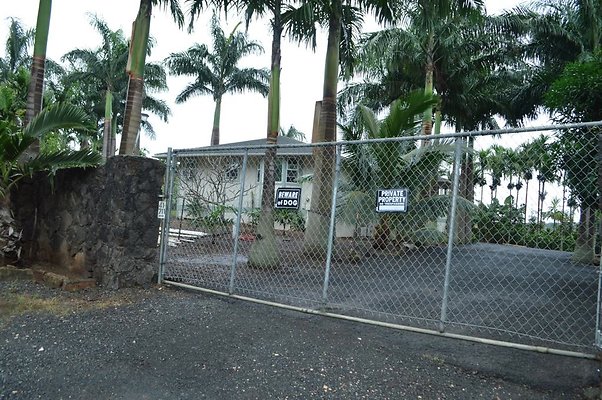 Waimanalo 41-711 Kakaina St Bruce and JoAnn Vindinhar