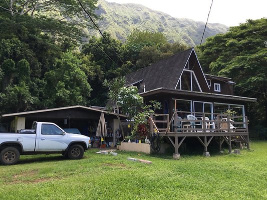 Waimanalo 41-919 Kaulukanu St  Cindy Comer 808.291.0967 cell