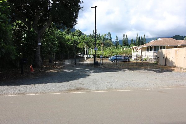 Waimanalo Pacific Crane Svc 41-641 Mahailua St Hugh Baptist 808.864.7455