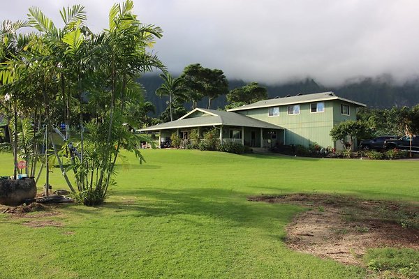 Waimanalo 41-530 Flamingo St Allison Galdeira 808.864.5400