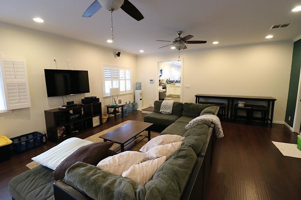 th Naito Residence   665