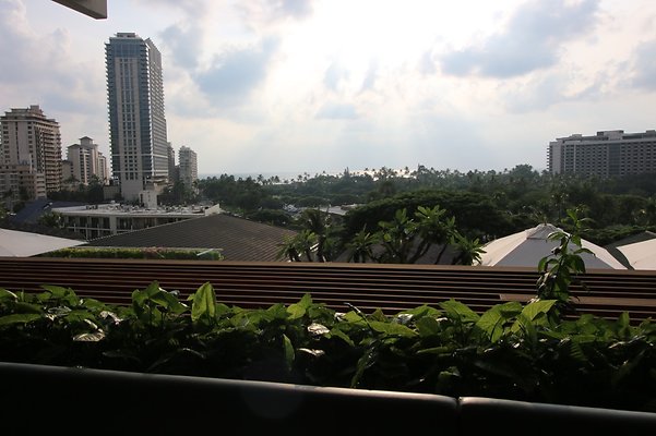 Waikiki Ritz Carlton Cori 829 5674