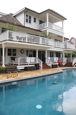 Black Point 4034 Black Point Rd Guy &amp; Monique Taylor 808.721.1998 or 808.721.1999