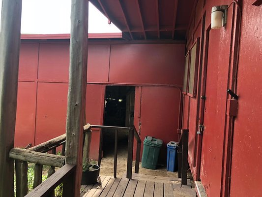 th B763D41C-7511-417A-A247-1F89CC90D0FE