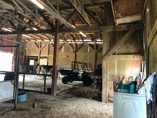 th 621C1F25-E663-4947-BFC4-40ED9E70344C