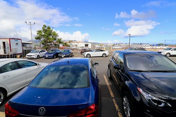 th Hertz Auto Sales   305