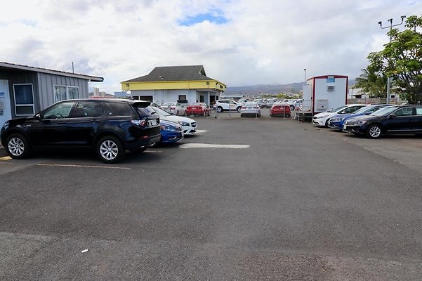 th Hertz Auto Sales   300