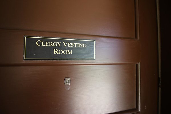 th 05c Clergy Room