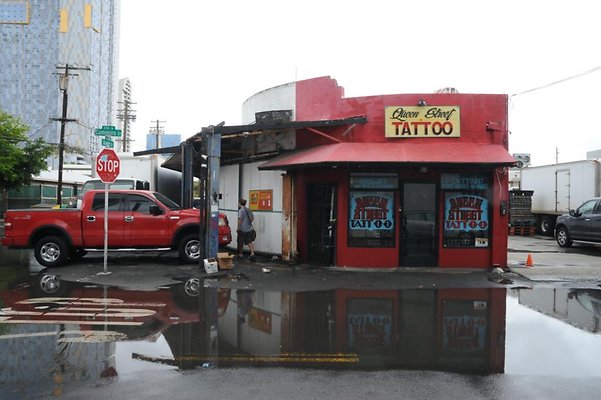 Queen St. Tattoo EXT