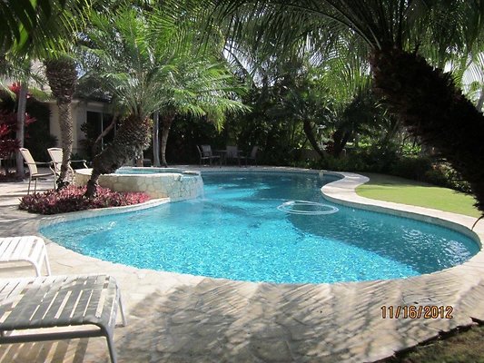 HI50 S5 MK PORTLOCK Crystal04 Pool (1)