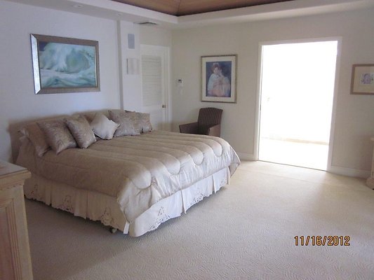 HI50 S5 MK PORTLOCK Crystal13 Master Bedrm