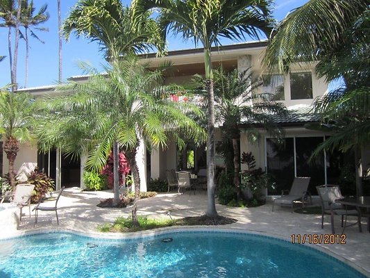 HI50 S5 MK PORTLOCK Crystal02 Oceanside Ext