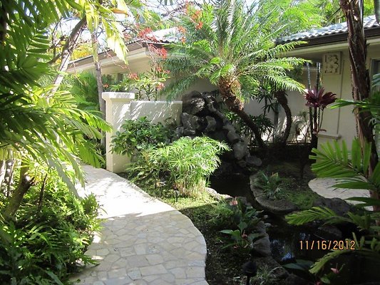 HI50 S5 MK PORTLOCK Crystal07 Front Walkway