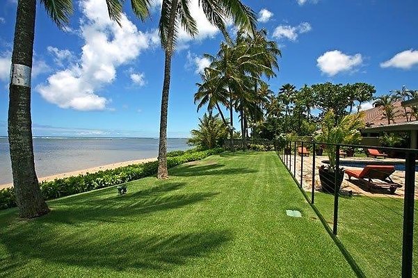 HI50 S5 beach from lawn