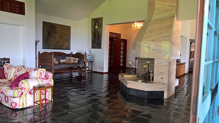 Aliata Estate - 2615 Tantalus Drive - Marilyn Kiner : 808-227-8741