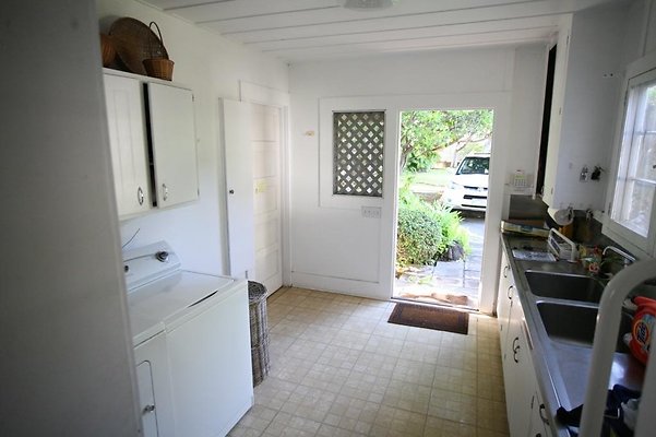 th th AINAHAINA CASSIDAY 6735