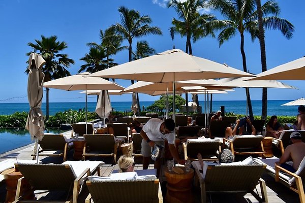 th Four Seasons Pools • 1281