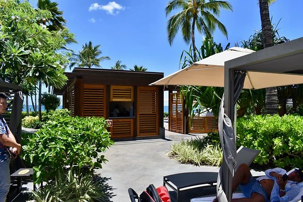 th Four Seasons Pools • 1263