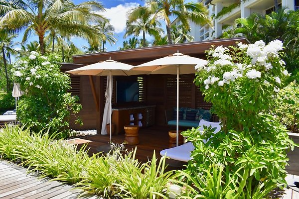 th Four Seasons Pools • 1278