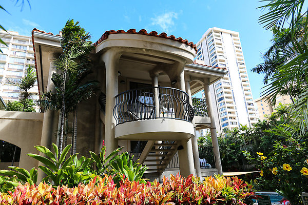 20190904-Waikiki Sand Villa 011