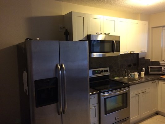 HI50 S5 Waikiki Cove APT303D