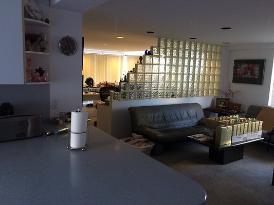 HI50 S5 Waikiki Cove APT701O