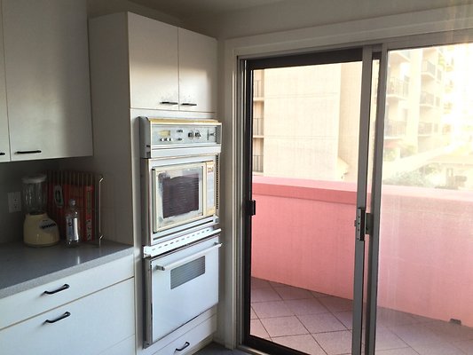 HI50 S5 Waikiki Cove APT701R