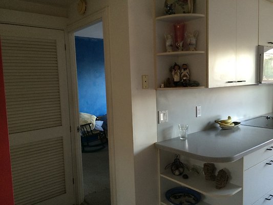 HI50 S5 Waikiki Cove APT701V