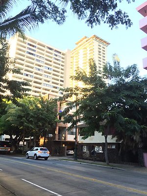 Waikiki Cove