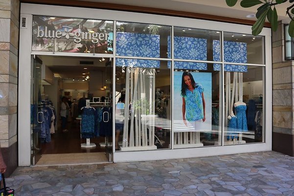 Waikiki Blue Ginger 227 Lewers St. Roz Murray 808.924.7900