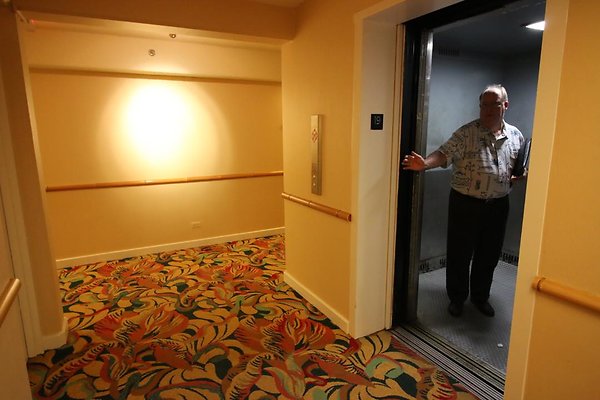 th IMG 1760 Service Elevator