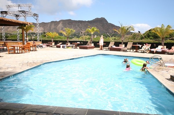 th WAIKIKI QUEENKAP 6669