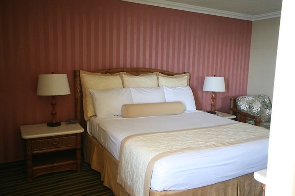 th WAIKIKI QUEENKAP 6659