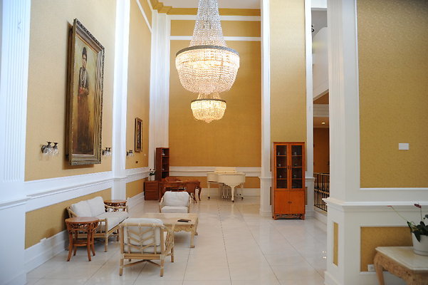 2nd Floor Foyer