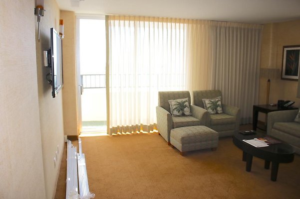 Penthouse 17th Floor