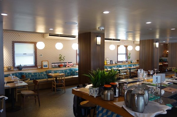 Mahina and Suns Restaurant