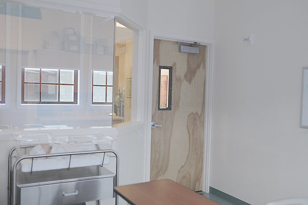 Kaimuki Chaminade NursingSchool-5